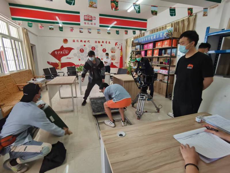 追星女孩心理学分析报告：酉阳广告片拍摄公司揭秘饭圈应援式传播逻辑